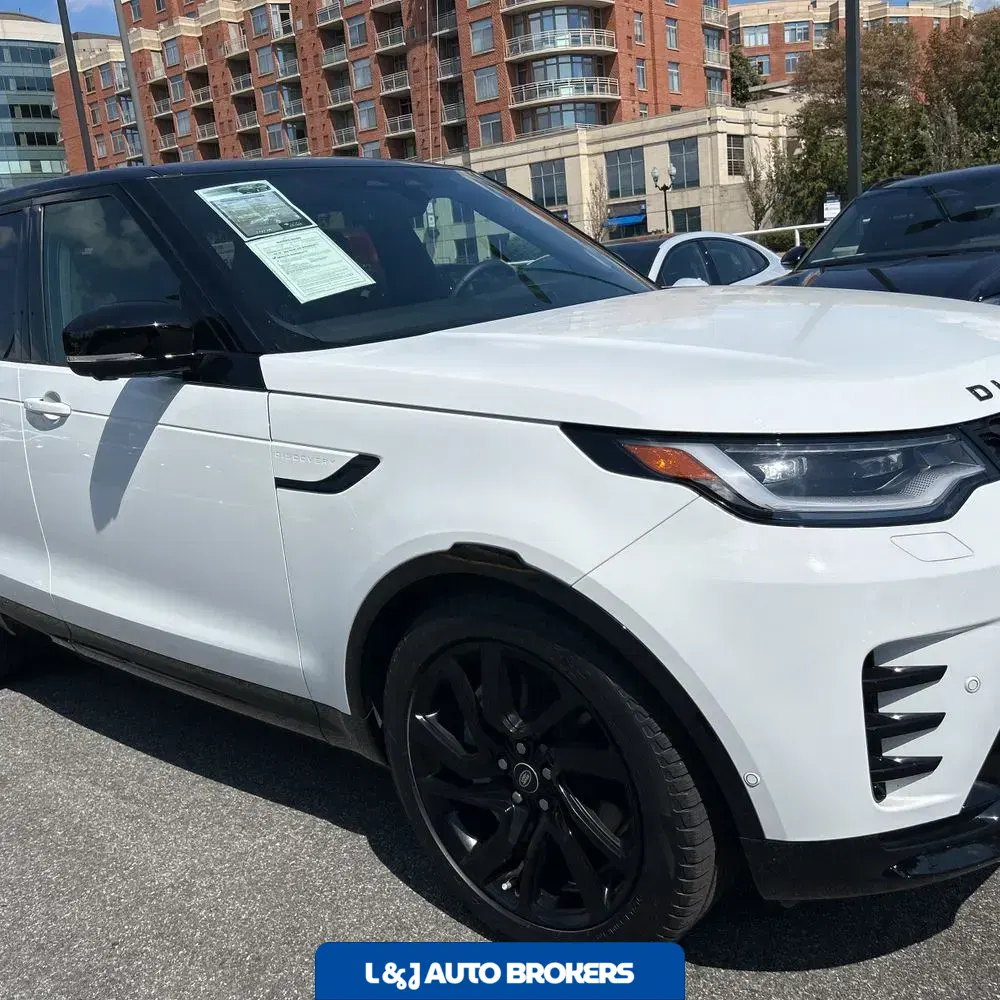 2024 Land Rover Discovery Dynamic SE P300