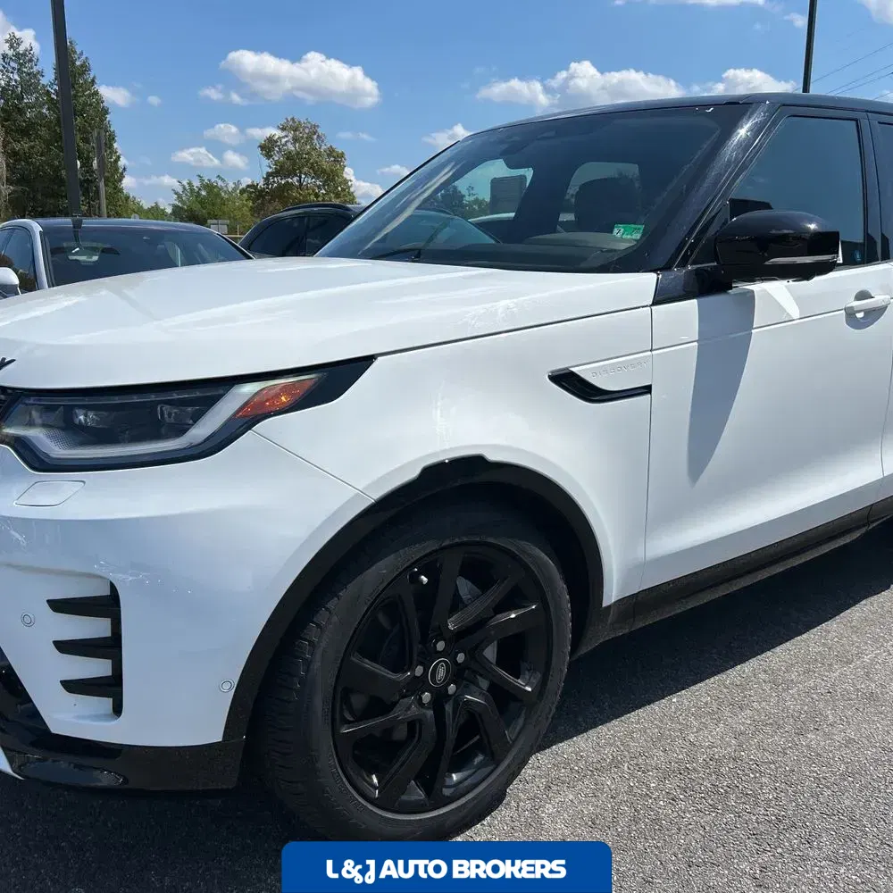 2024 Land Rover Discovery Dynamic SE P300