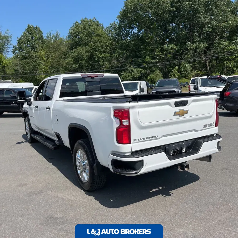 2022 Chevrolet Silverado 2500 High Country