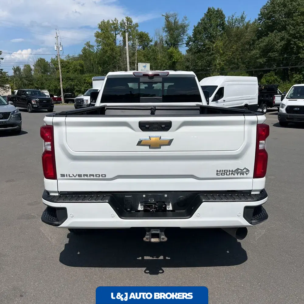2022 Chevrolet Silverado 2500 High Country