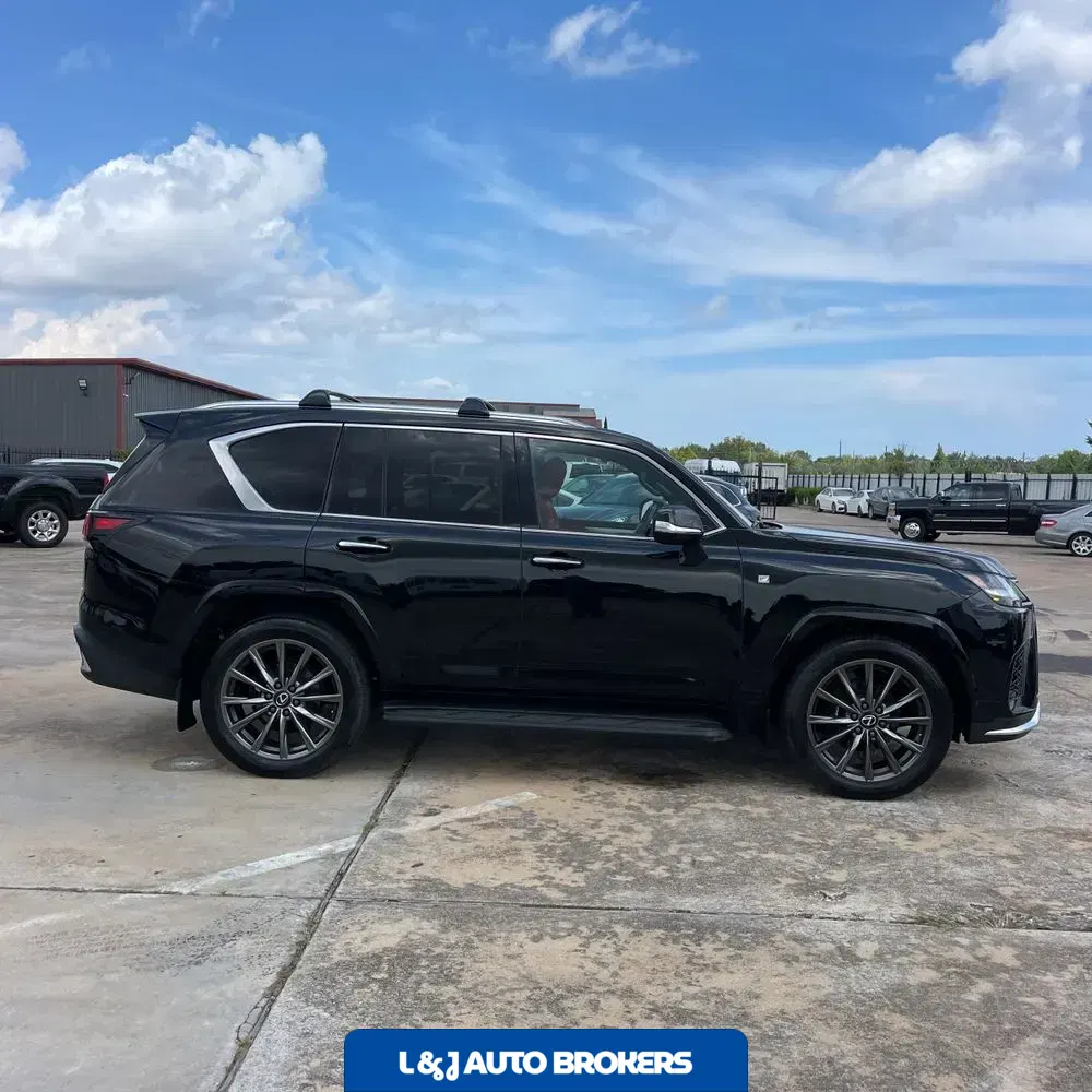 2024 Lexus LX 600 F SPORT Handling