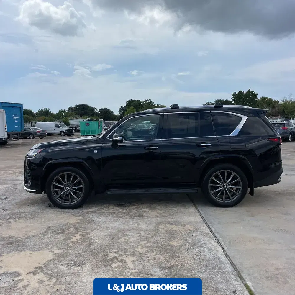 2024 Lexus LX 600 F SPORT Handling