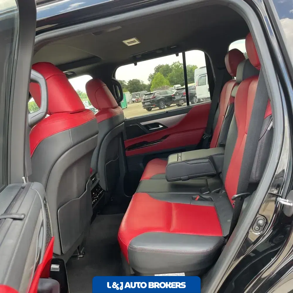2024 Lexus LX 600 F SPORT Handling