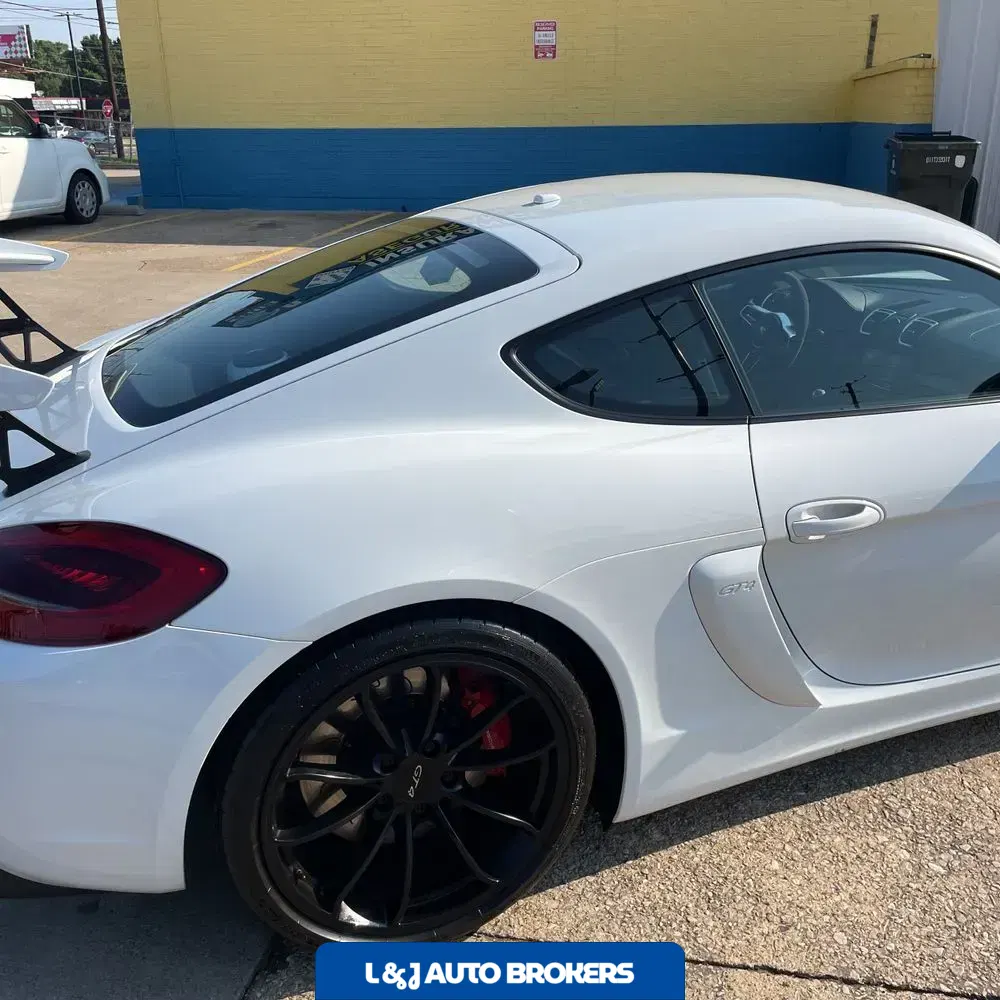 2016 Porsche Cayman GT4
