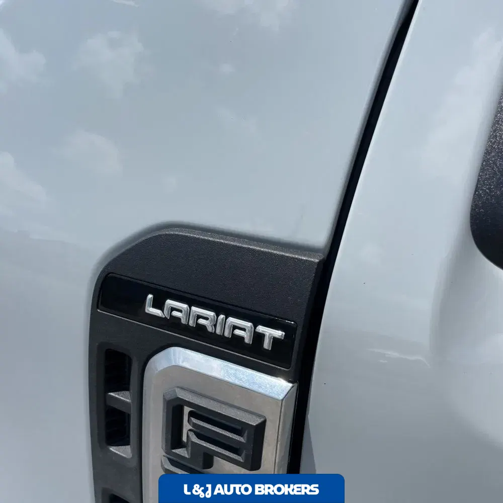 2025 Ford F-350 Super Duty Lariat