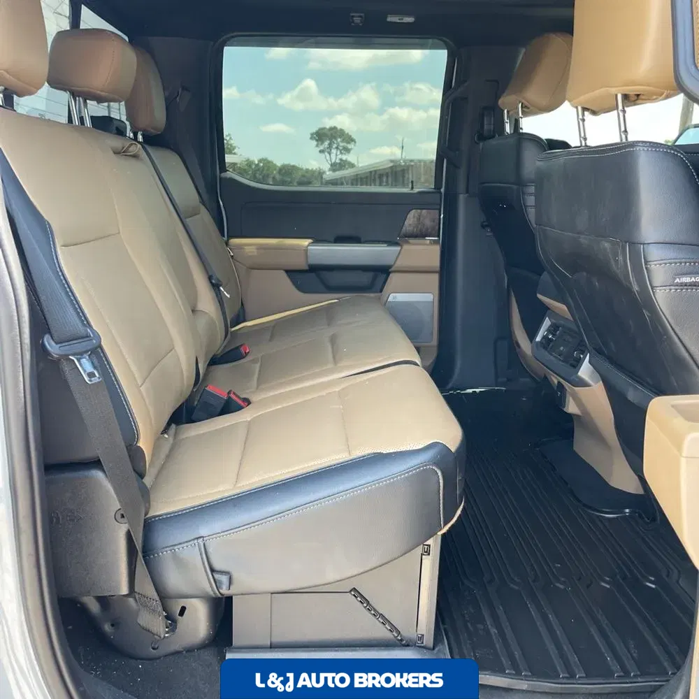 2025 Ford F-350 Super Duty Lariat