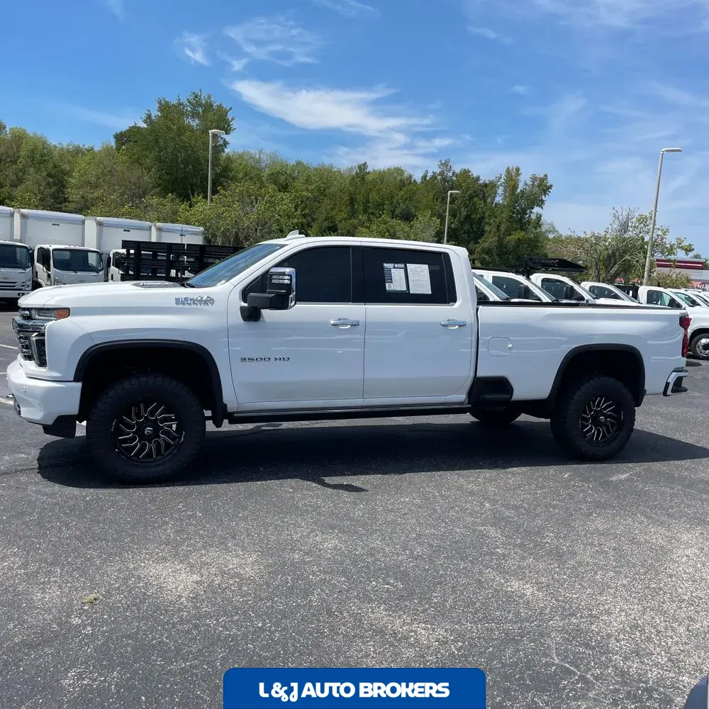 2022 Chevrolet Silverado 3500HD High Country