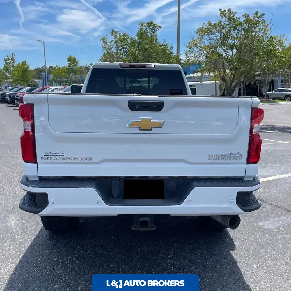 2022 Chevrolet Silverado 3500HD High Country