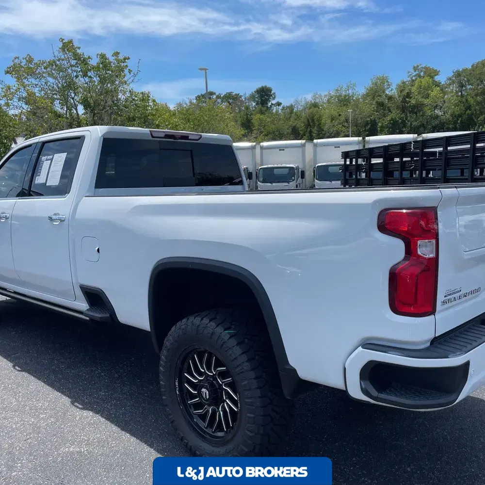2022 Chevrolet Silverado 3500HD High Country