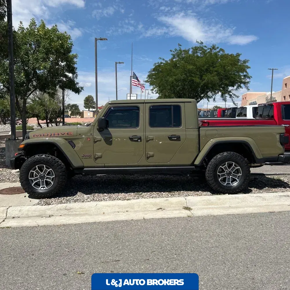 2025 Jeep Gladiator Mojave X
