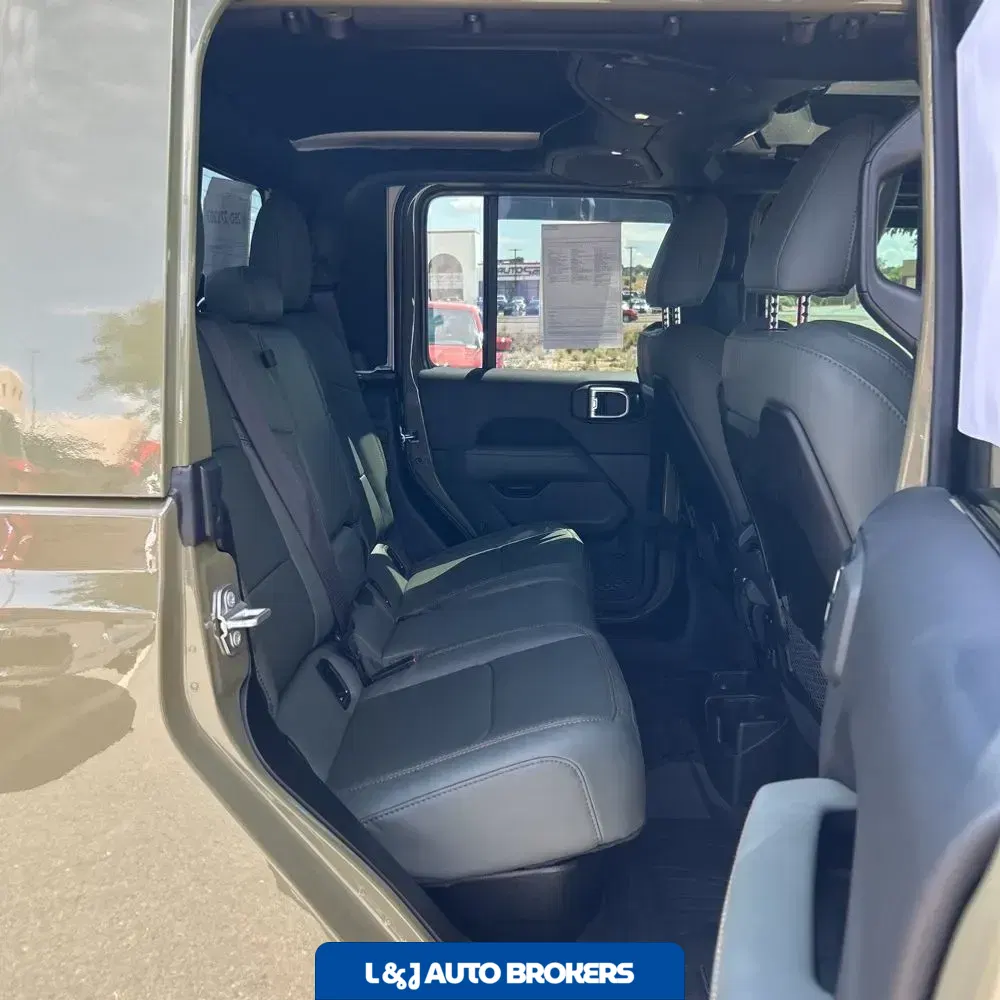 2025 Jeep Gladiator Mojave X