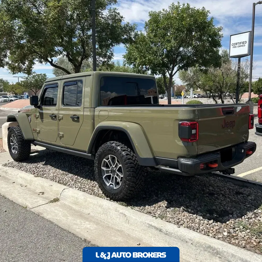2025 Jeep Gladiator Mojave X