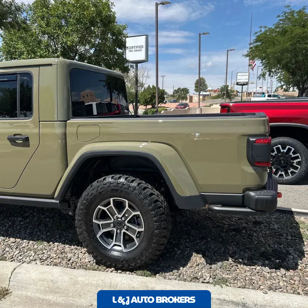 2025 Jeep Gladiator Mojave X