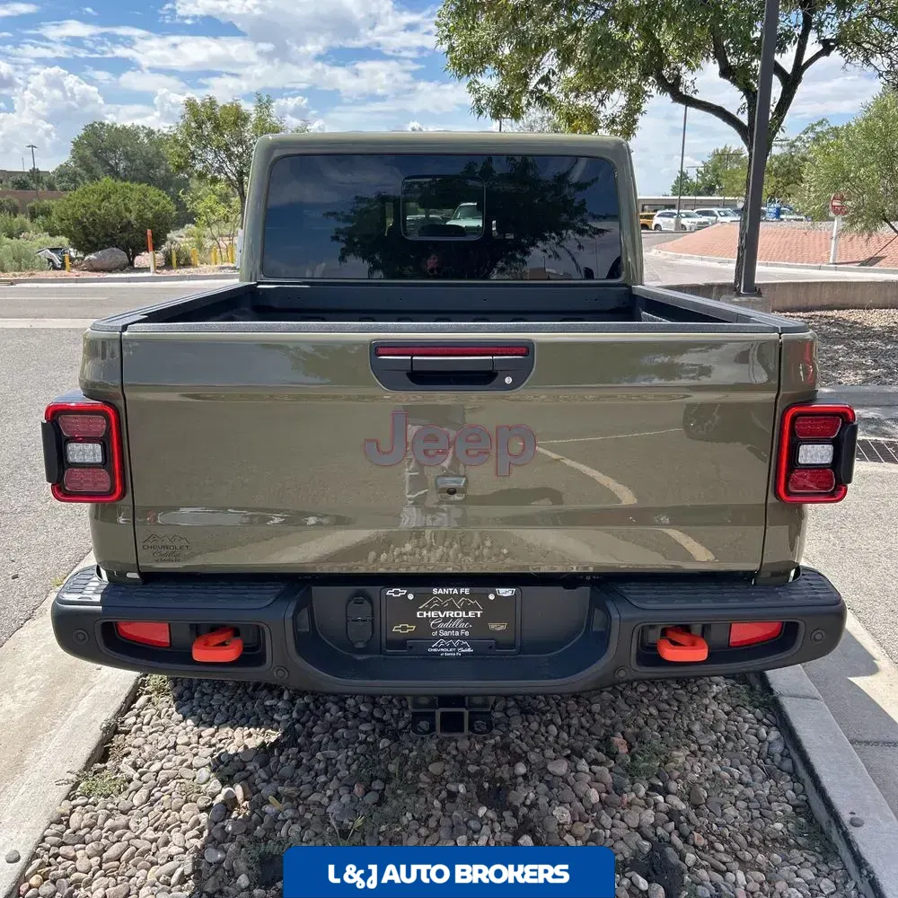 2025 Jeep Gladiator Mojave X