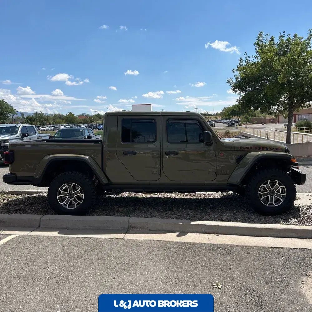 2025 Jeep Gladiator Mojave X