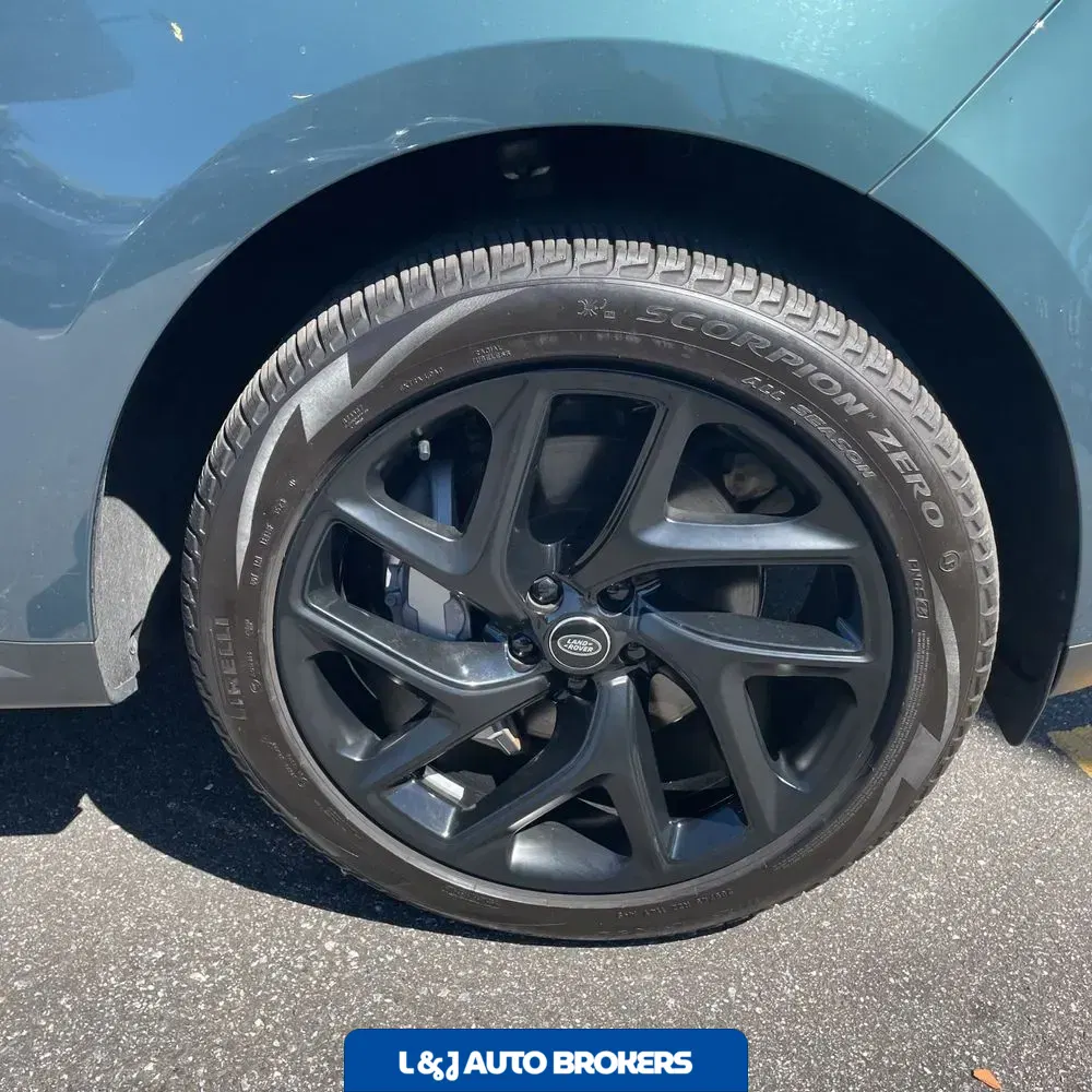 2024 Land Rover Range Rover Sport P360 SE
