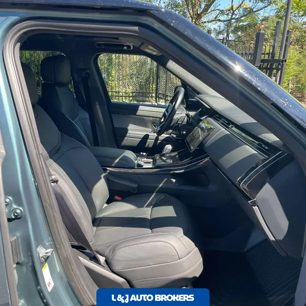 2024 Land Rover Range Rover Sport P360 SE