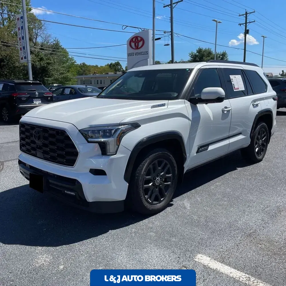 2024 Toyota Sequoia Platinum