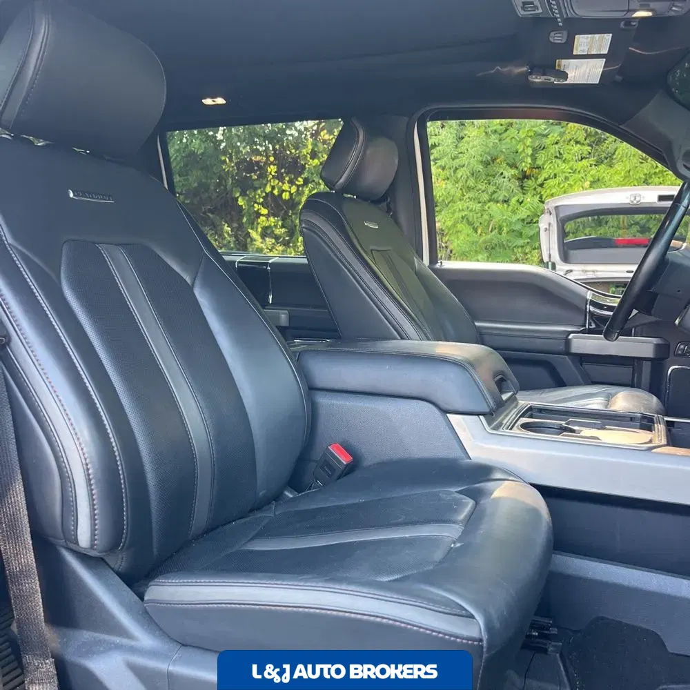 2022 Ford F-350 Super Duty Platinum