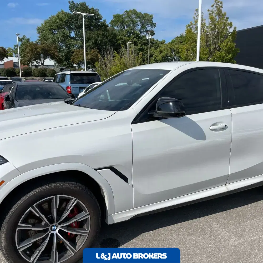 2024 BMW X6 M60i