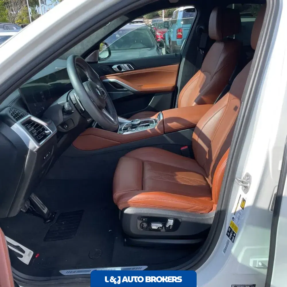 2024 BMW X6 M60i