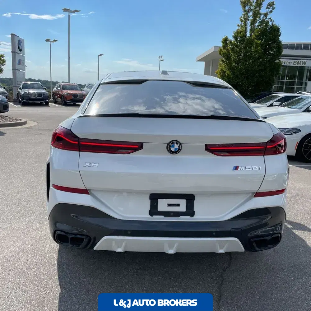2024 BMW X6 M60i