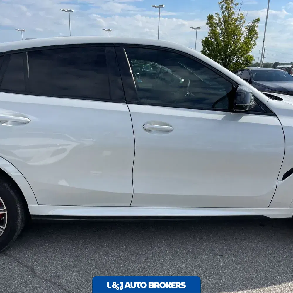 2024 BMW X6 M60i