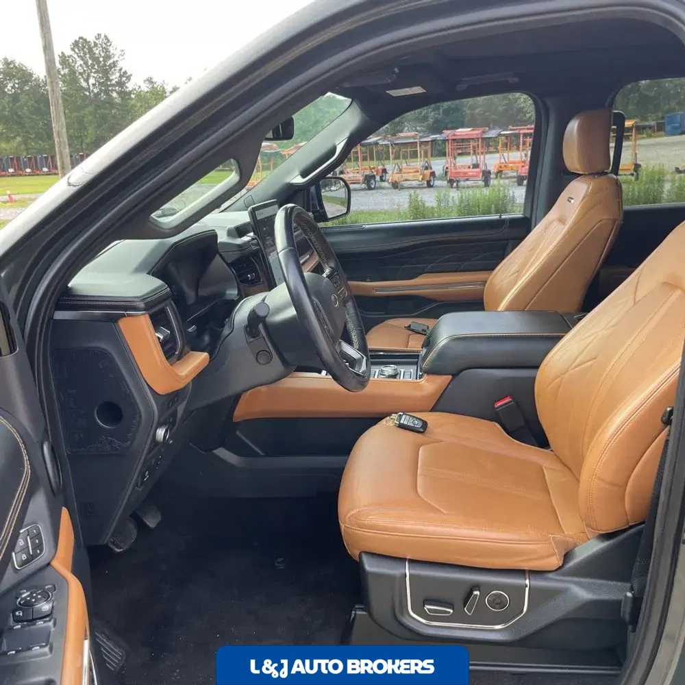 2022 Ford Expedition MAX Platinum