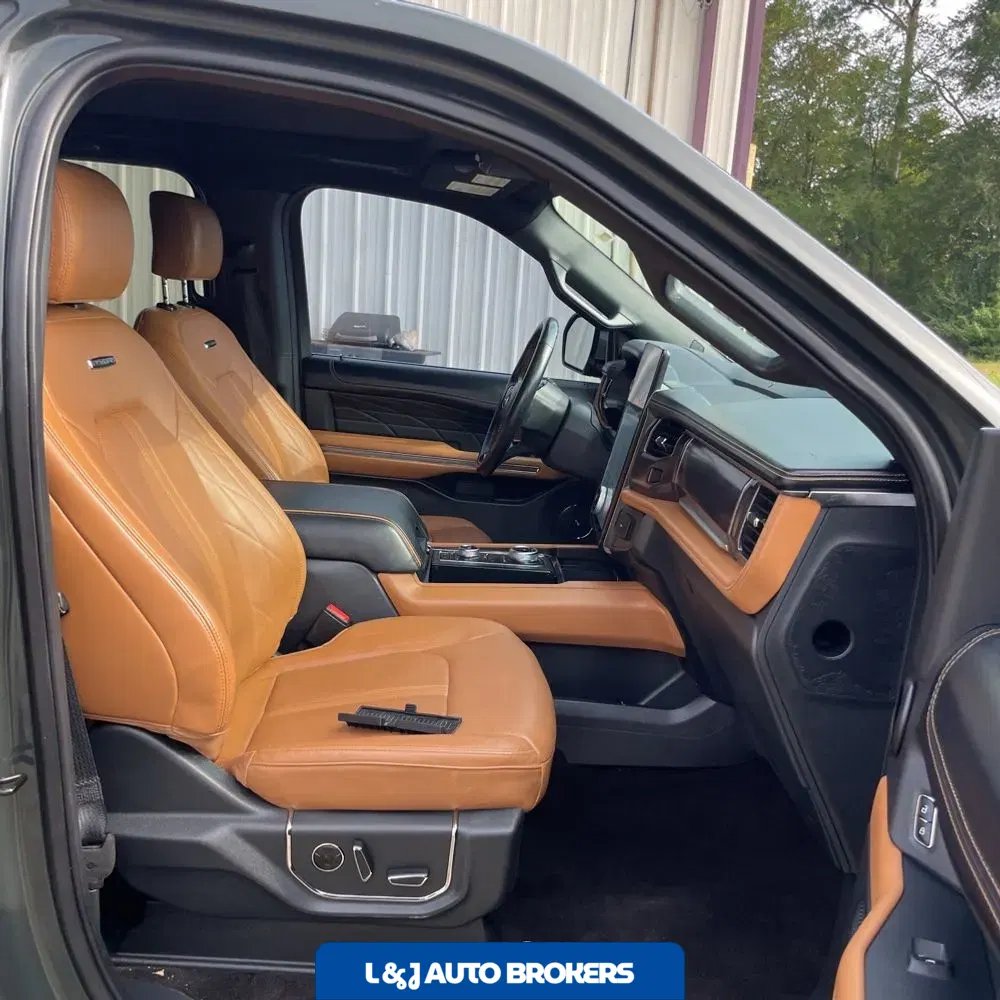 2022 Ford Expedition MAX Platinum