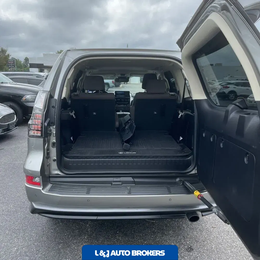 2023 Lexus GX 460 Base