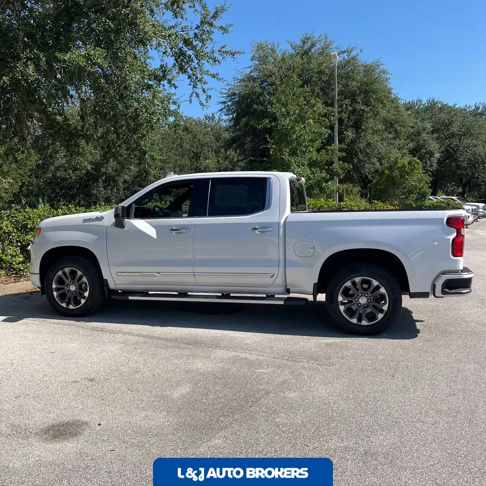2023 Chevrolet Silverado 1500 High Country