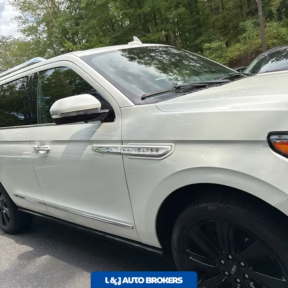 2022 Lincoln Navigator Reserve