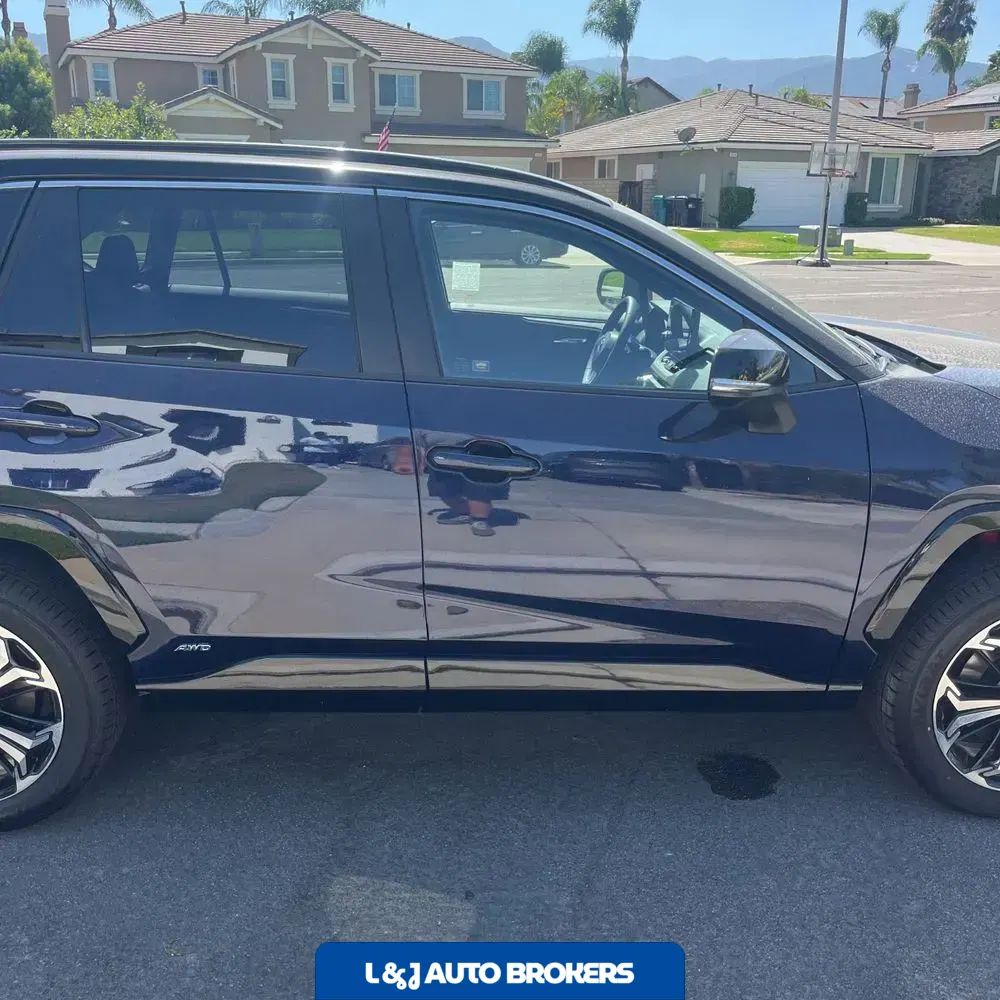 2025 Toyota RAV4 Plug-in Hybrid XSE