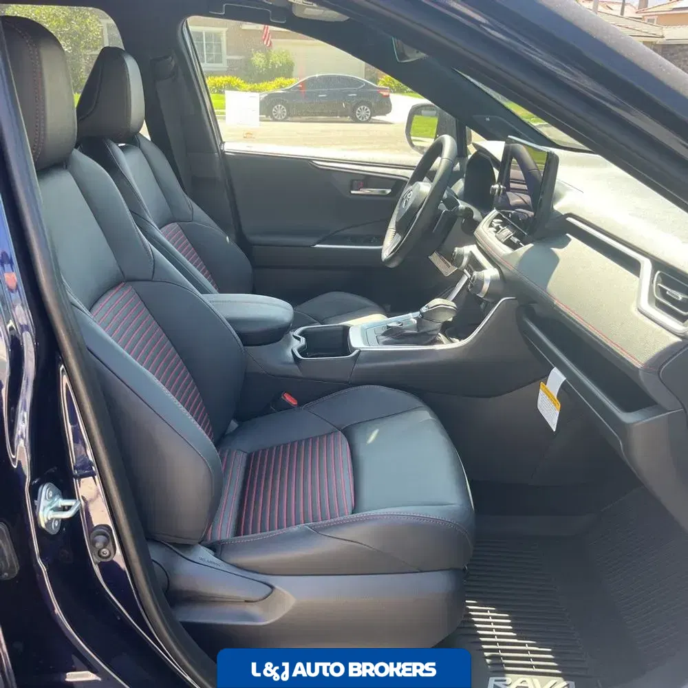 2025 Toyota RAV4 Plug-in Hybrid XSE
