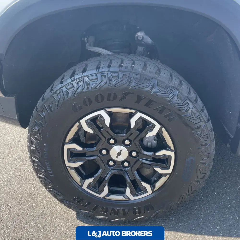2023 Chevrolet Silverado 1500 ZR2