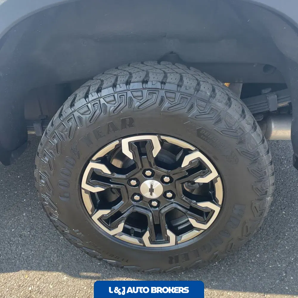 2023 Chevrolet Silverado 1500 ZR2