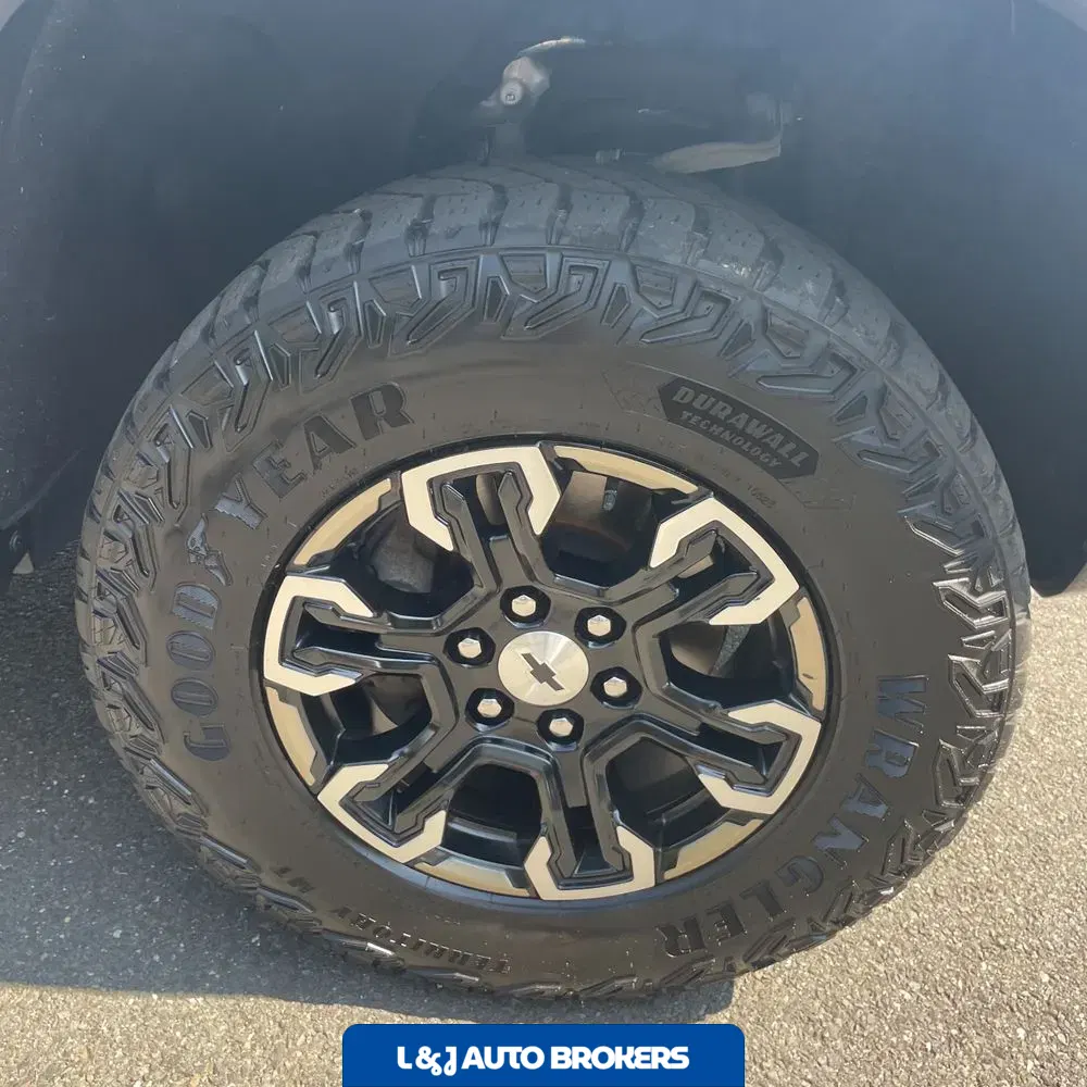2023 Chevrolet Silverado 1500 ZR2