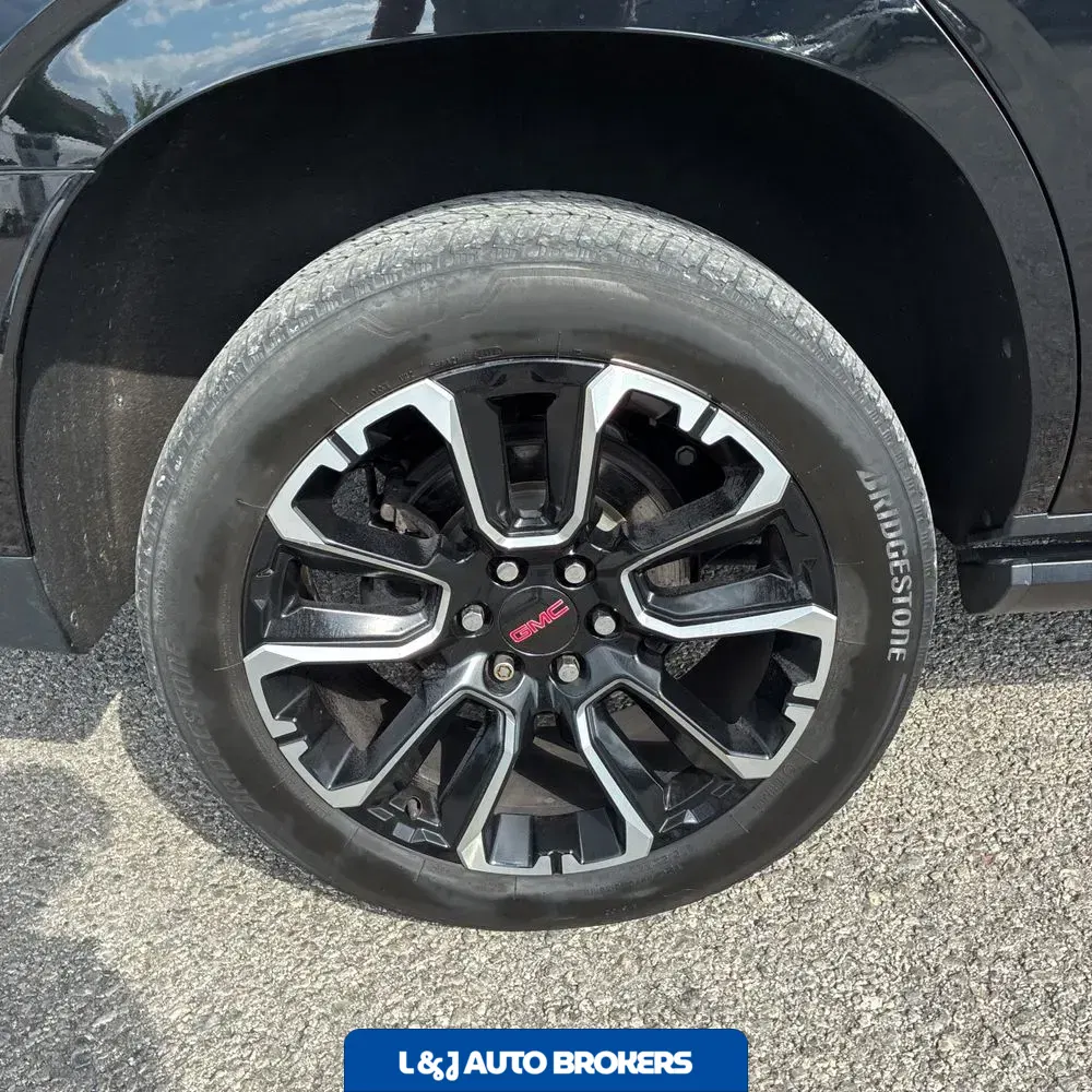 2022 GMC Yukon Denali