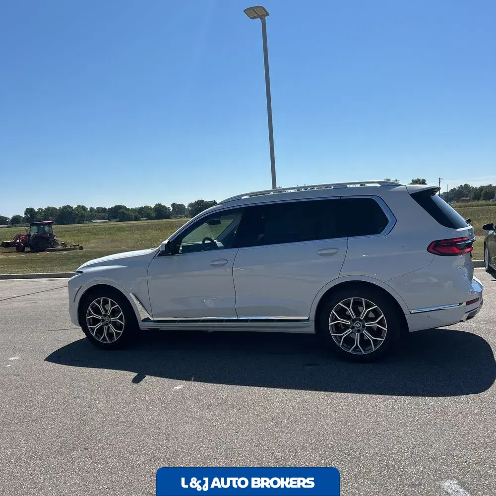 2024 BMW X7 XDrive40i