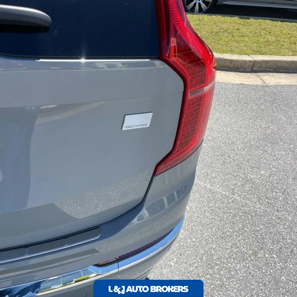 2024 Volvo XC90 T8 - Plus PHEV