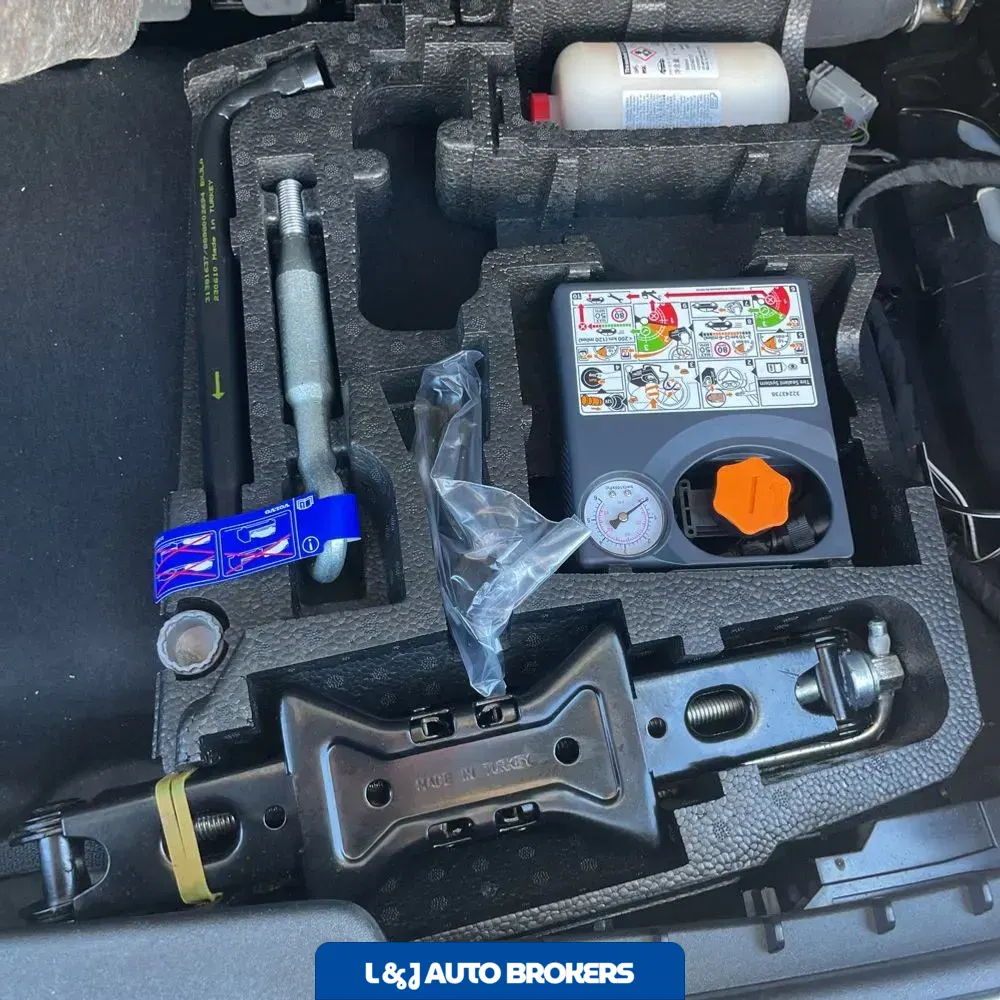 2024 Volvo XC90 T8 - Plus PHEV