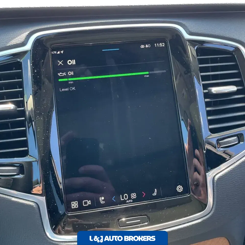 2024 Volvo XC90 T8 - Plus PHEV