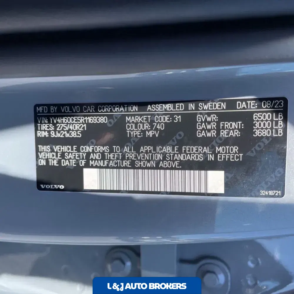 2024 Volvo XC90 T8 - Plus PHEV