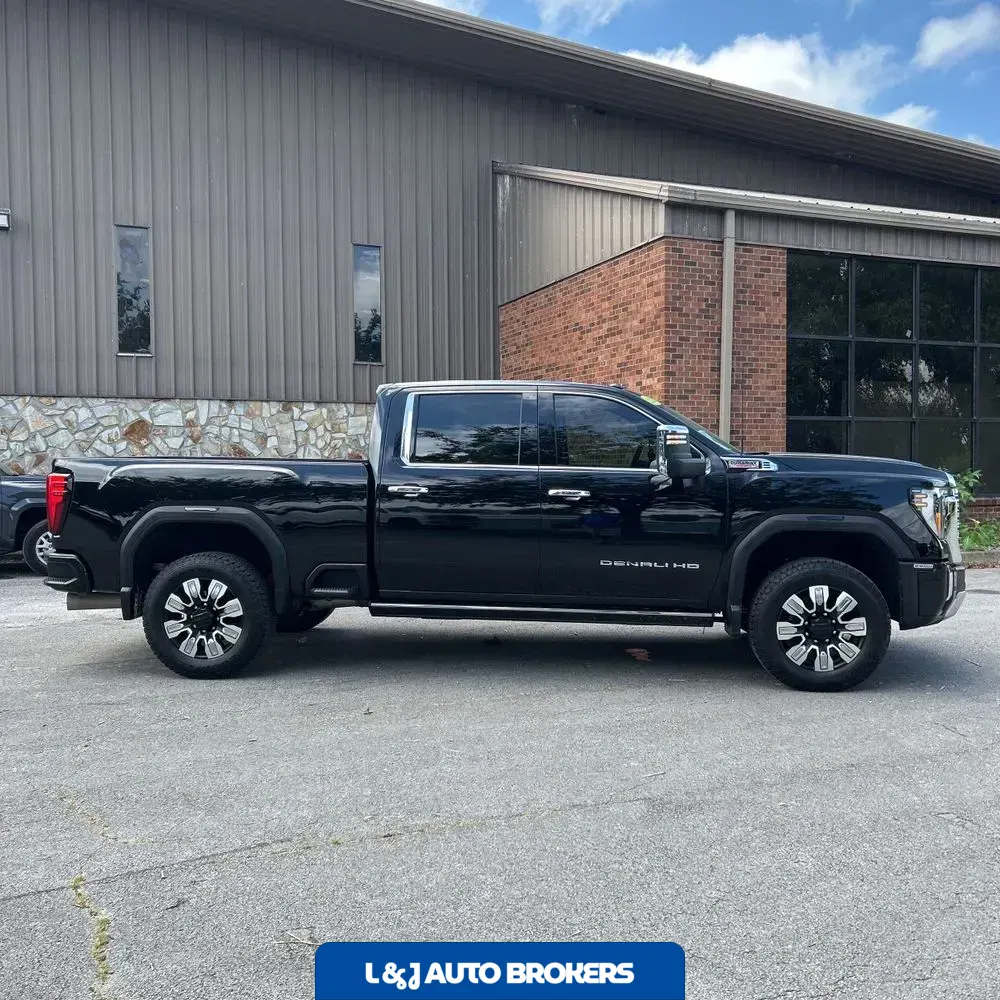 2024 GMC Sierra 2500 Denali