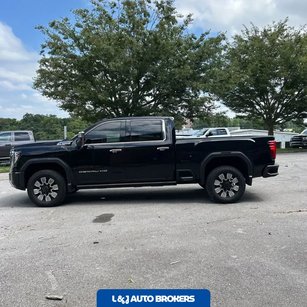 2024 GMC Sierra 2500 Denali