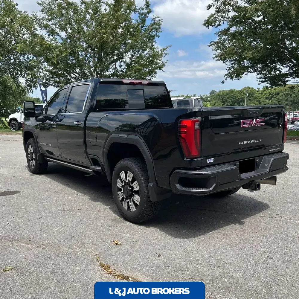 2024 GMC Sierra 2500 Denali
