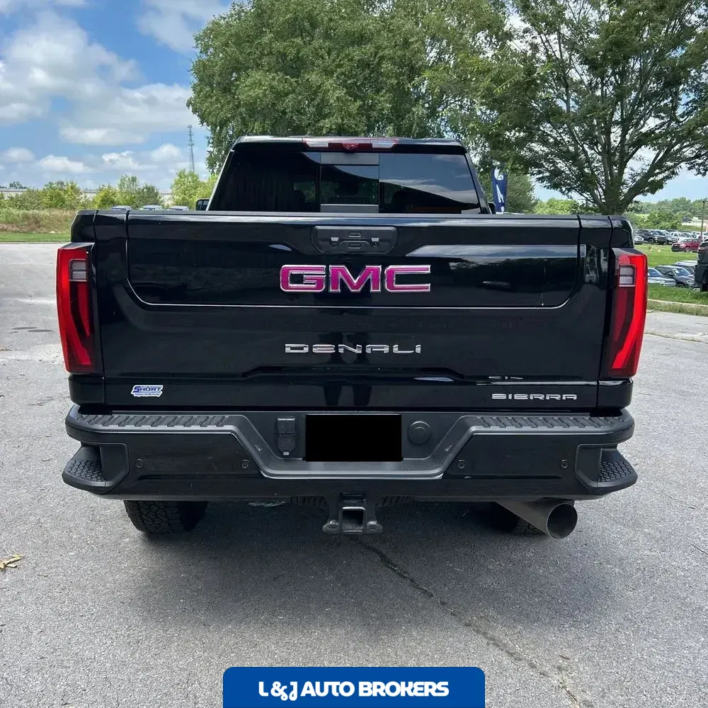 2024 GMC Sierra 2500 Denali