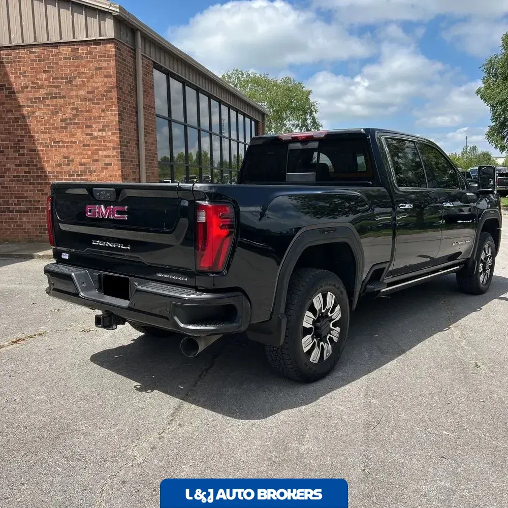 2024 GMC Sierra 2500 Denali