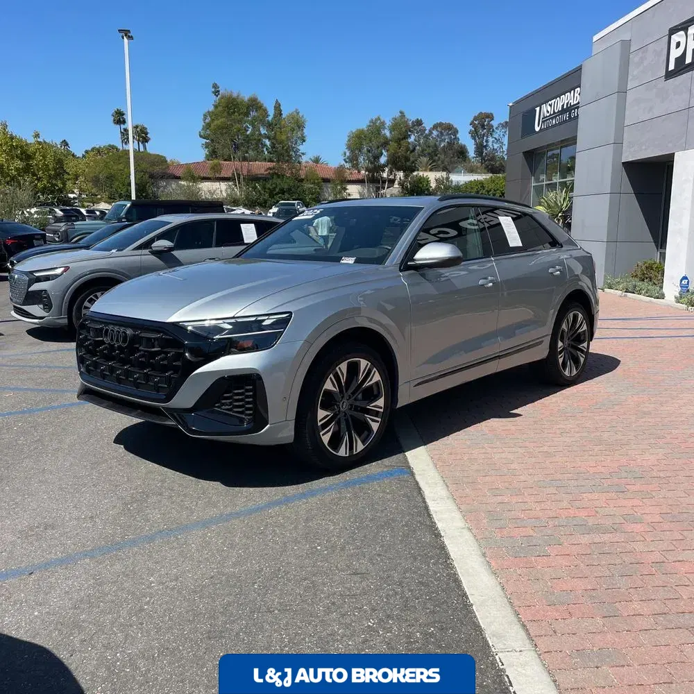 2025 Audi Q8 Premium 55