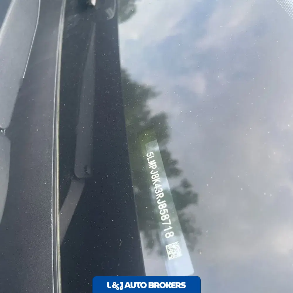 2024 Lincoln Nautilus Hybrid Reserve